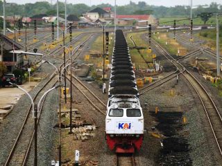 Tumbuh Stabil, KAI Logistik Berhasil Kelola 19 Juta Ton Barang Hingga Oktober 2025