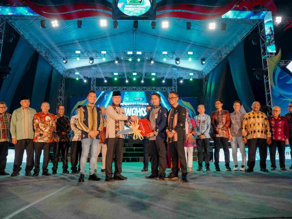 Kinerja Melejit Rp1,2 Triliun, Bank Sultra Rayakan Loyalitas Nasabah di Malam BangHoki