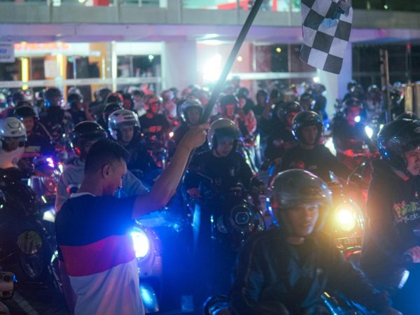 Scoopy Night Culture 2026: Ratusan Bikers Makassar Rolling City ke Maros