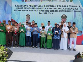 OJK Sultra dan Pemkot Kendari Luncurkan 60.819 Rekening Simpel Pelajar