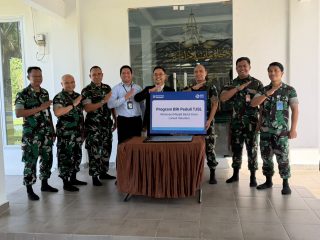 BRI Peduli TJSL Dukung Renovasi Masjid Baitul Iman Lanud Haluoleo