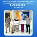 BRI BO Kendari Bypass melalui BRINS Serahkan Santunan Asuransi Mikro kepada Korban Kebakaran