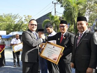 Koltim Raih Penghargaan Kabupaten Teraktif Kategori Harmonisasi Produk Hukum Daerah